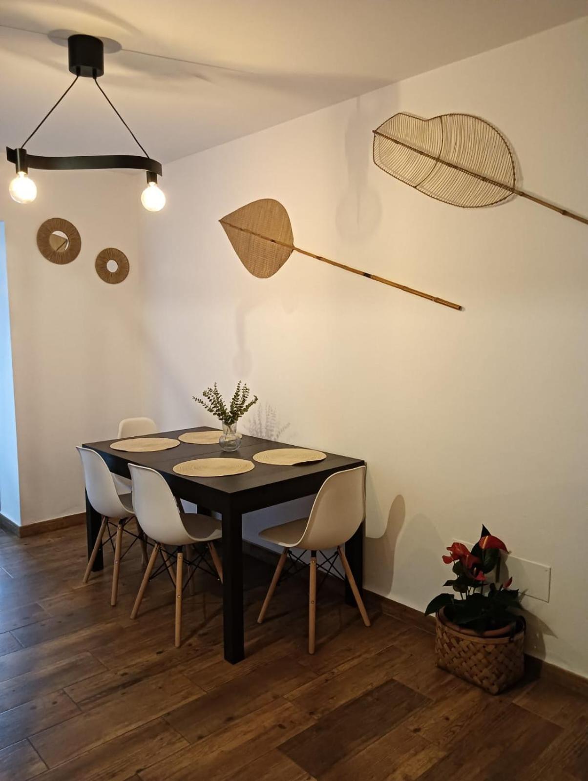 Cortinales Holiday home *